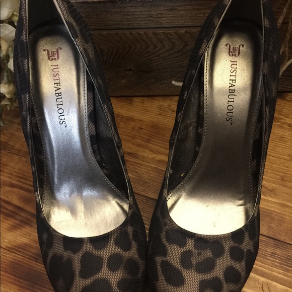 Adorable Leopard Print Heels - Picture 6 of 6
